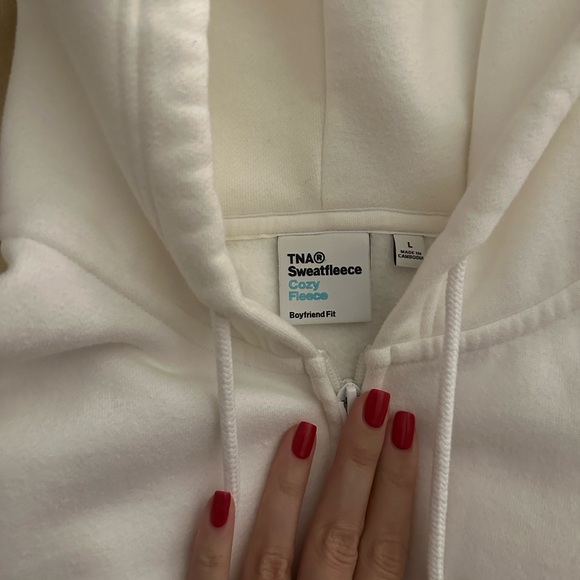 Aritzia TNA Sweatfleece Cozy Hoodie in L - Picture 2 of 3